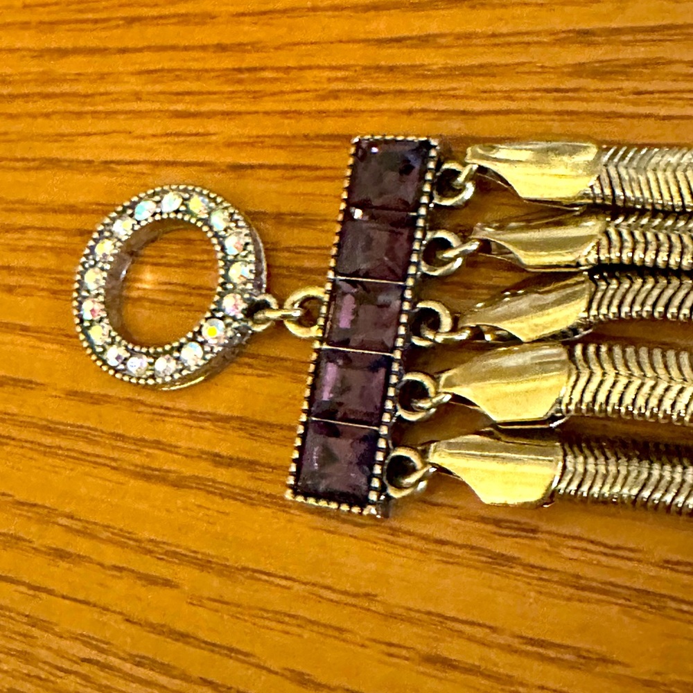 Gorgeous 7.5" Heidi Daus Crystal Statement Bracelet in Purple Amethyst and Gold - Picture 8 of 16